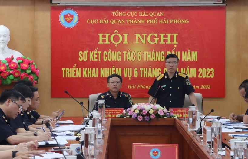 Hai Phong Customs seize large volume of banned goods