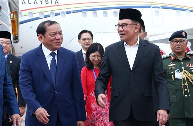 Malaysian Prime Minister arrives hinh anh 1