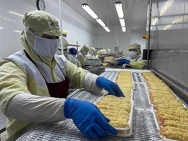 Processing shrimp for export at Sao Ta Food Joint Stock Company