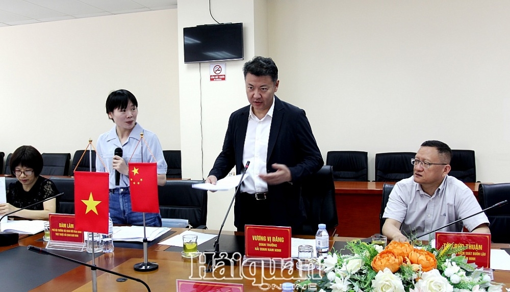 Lang Son Customs holds meeting with Nanning Customs