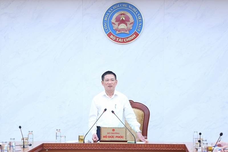 Minister of Finance Ho Duc Phoc delivered a speech at the Conference.