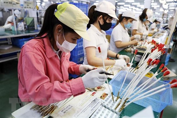 Vietnam’s FDI inflows top 18 billion USD in 8 months hinh anh 1