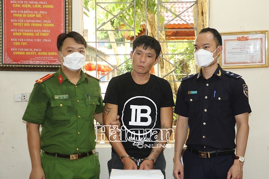 Nghe An Customs seizes 18,000 synthetic drug tablets