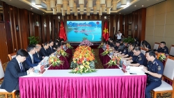 Four Vietnam Customs departments have a meeting with Kunming Customs