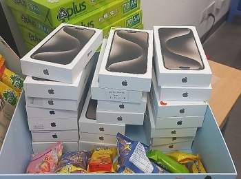 Da Nang Customs seized 20 Iphones 15 Promax