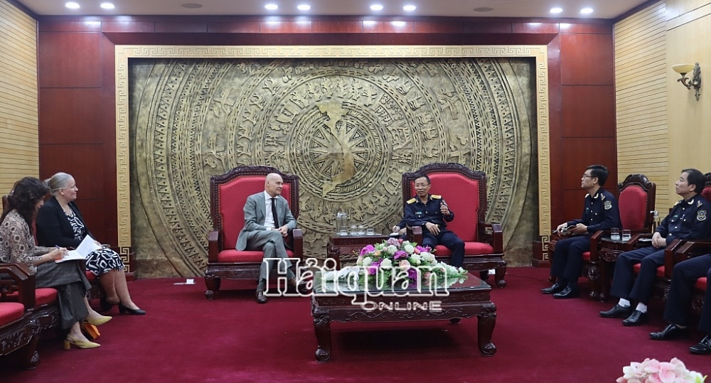 GDVC’s Director General Nguyen Van Can hosts reception for Dutch Ambassador