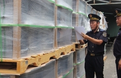 ho chi minh city blocking smuggled and counterfeit goods at the end of the year