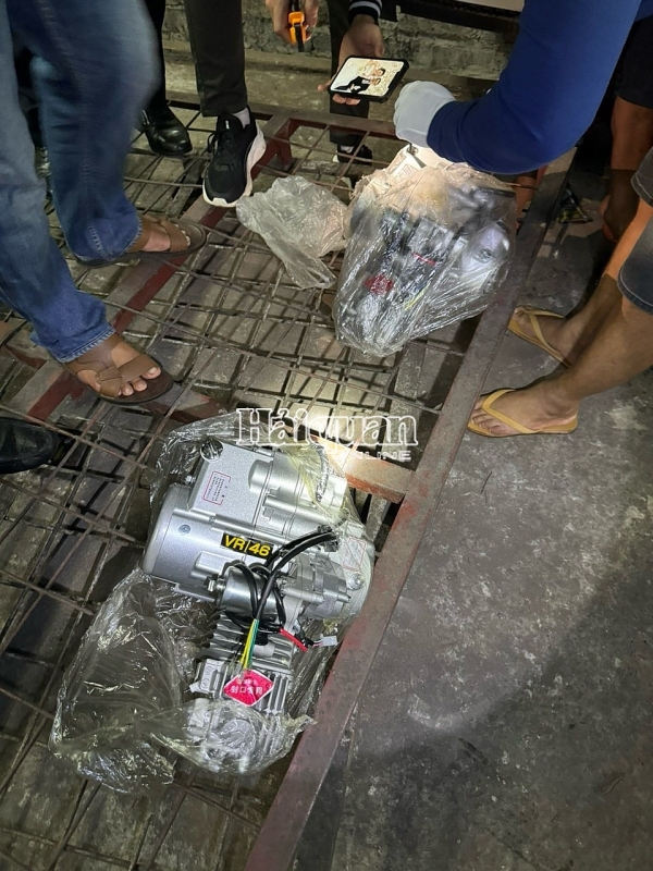 Quang Tri Customs seizes drugs hidden inside motorbike engine blocks