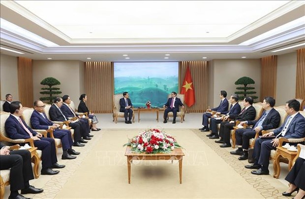 Vietnam gives highest priority to special relationship with Laos: PM hinh anh 1