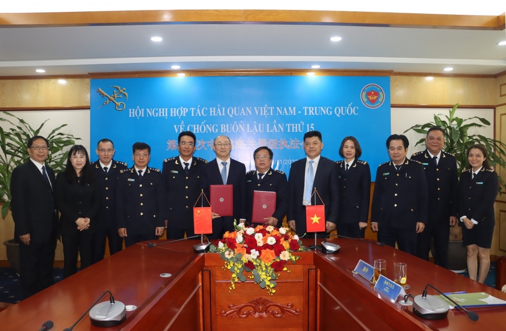 Vietnam Customs and China Customs promote customs cooperation in anti-smuggling