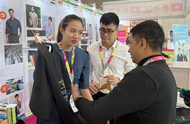 Vietnam introduces garment and textile products in India hinh anh 1