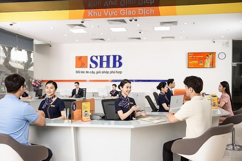 Banks have repeatedly reduced interest rates and launched preferential credit packages to stimulate credit demand. Photo: SHB