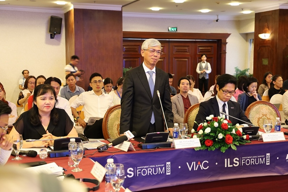 Ho Chi Minh City provides legal support to attract strategic investors