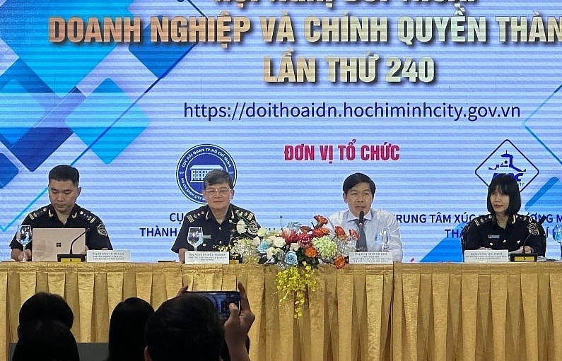 Ho Chi Minh City Customs focuses on developing partnerships with businesses