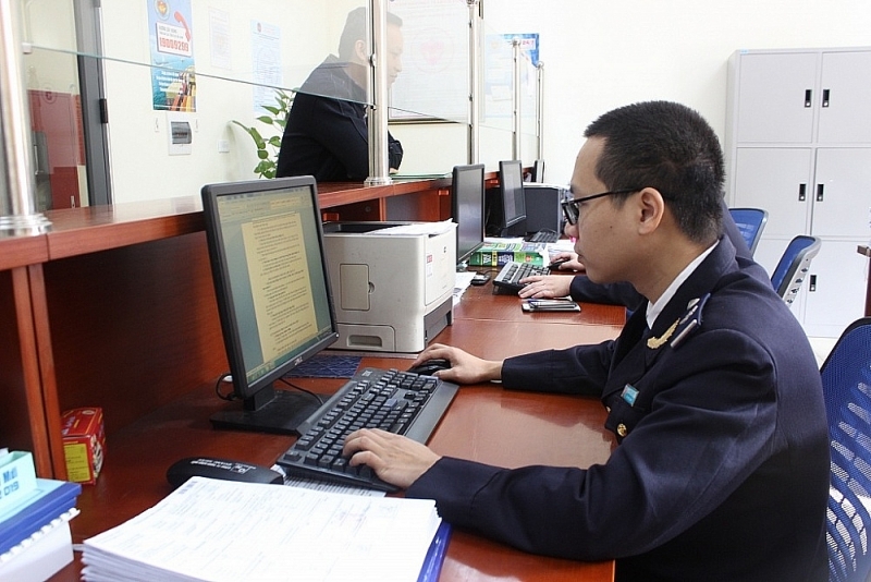 Hanoi Customs Department will deploy software to manage centralized inspection locations, connect data and operate management between the department and sub-department.             Photo: N.Linh