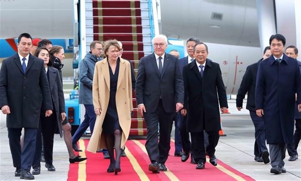 German President arrives in Hanoi, beginning state visit to Vietnam hinh anh 1