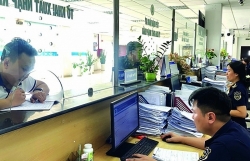 Binh Duong Customs Department accompanies and supports businesses to comply with the law