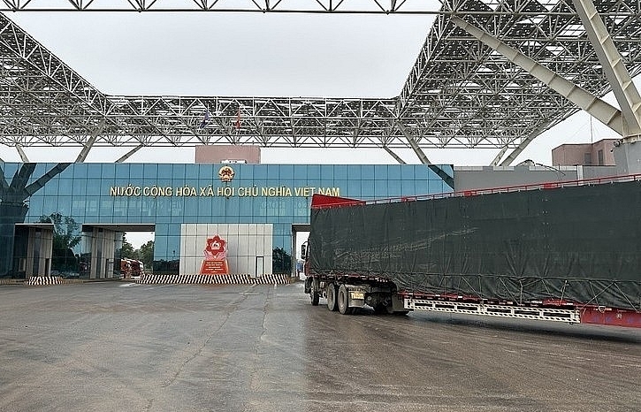 Quang Ninh Customs handles procedures for 22,429 declarations