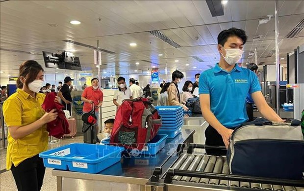 HCM City proposes measures to shorten immigration procedures time at Tan Son Nhat airport hinh anh 1