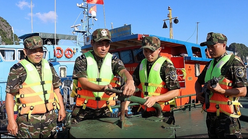 Professional activities of the Northern Regional Sea Control Squadron (Anti-Smuggling and Investigation Department). Photo: T.Binh