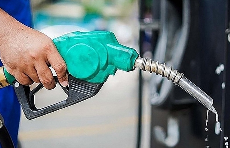 Urging issuance of e-invoices in petroleum retail