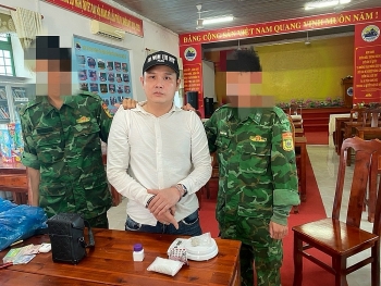 Arrested an illegal immigrant transporting drugs from Cambodia to Vietnam