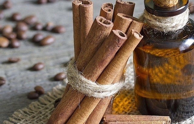 Hundreds of tons of cinnamon essential oil are left in inventory due to export regulations
