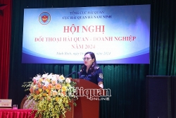 ha nam ninh customs department holds customs businessdialogues to remove problems for businesses