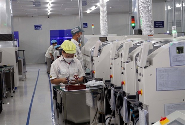 Some 51,600 new firms established in four months hinh anh 1