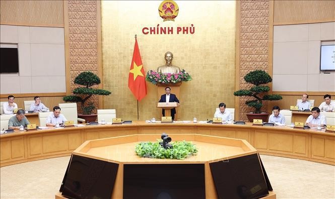 Prime Minister Pham Minh Chinh speaks at the Government's regular meeting. (Photo: VNA)