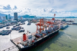 output simultaneously increased many ports reported profits