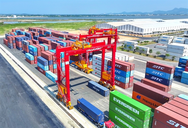 Chu Lai Port installs specialised crane system
