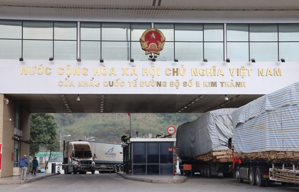 Lao Cai builds smart border gates at Kim Thanh and Ban Vuoc border gates