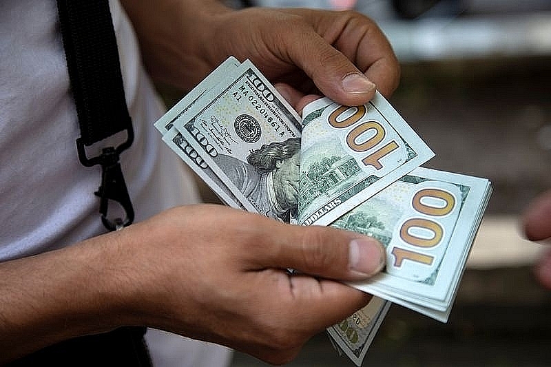 The foreign exchange market and domestic exchange rates are under pressure. Photo: Internet