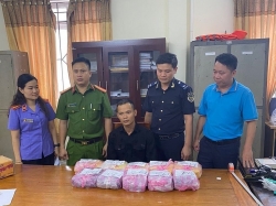 ha tinh customs and police effective coordination in drug crime prevention