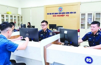 Efforts to bring Customs - Business partnership into practice