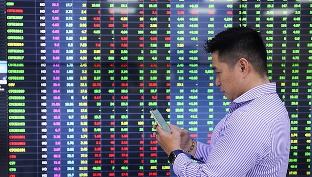 The Ministry of Finance is expected to announce this week the final draft of the circular related to upgrading the stock market. (Photo: baochinhphu.vn)