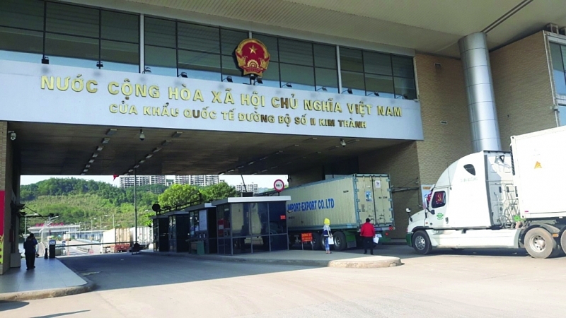 International land border gate No. II Kim Thanh - the most important import and export area in Lao Cai. Photo: Thai Binh