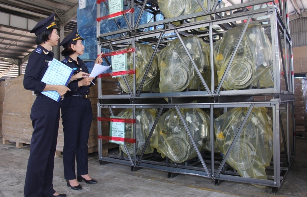 Quang Nam Customs completes procedures to refund nearly VND 1,200 billion in taxes to businesses