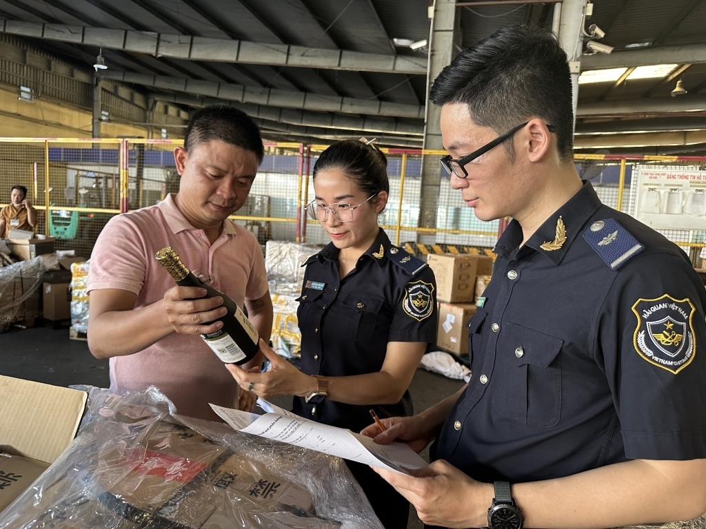 Budget collection challenges of Ho Chi Minh City Customs in the second half of the year