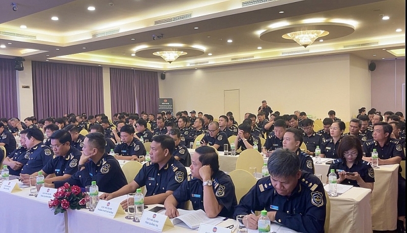 The 2024 conference brought together representatives from 7 departments, agencies under the General Department of Vietnam Customs and 23 provincial and city Customs Departments. Photo: Châu Long