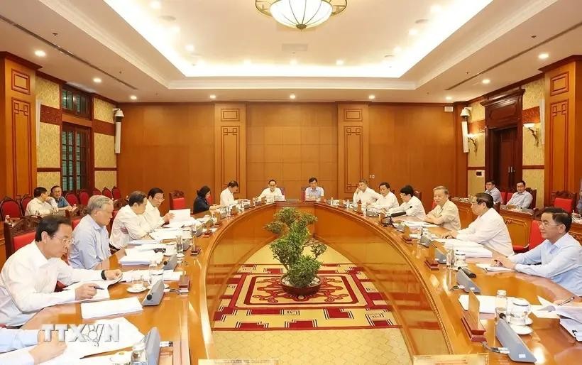 The meeting of the Politburo and the Secretariat of the Party Central Committee in Hanoi on August 30 (Photo: VNA)