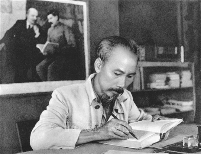 President Ho Chi Minh works at the Viet Bac revolutionary base in 1951. (File photo)