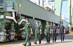 Ha Tinh Customs, Border Guard work together to promote strengths in border control