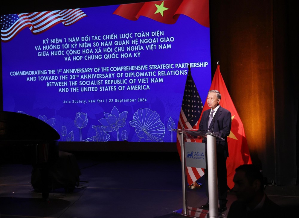 General Secretary of the Communist Party of Vietnam Central Committee and President of Vietnam To Lam speaks at the ceremony. (Photo: VNA)