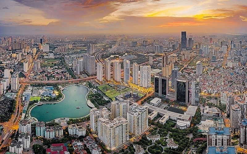 Economic growth is the foundation for credit rating organizations to consider upgrading the national credit rating for Vietnam. Illustration: ST