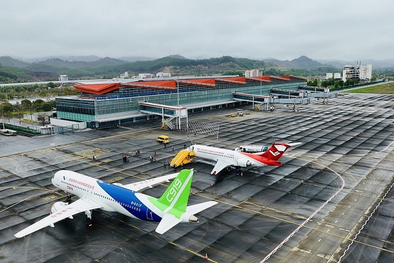 The Ministry of Finance is drafting a Decree regulating the management, use and exploitation of aviation infrastructure assets. In the photo: Van Don International Airport Photo: ST