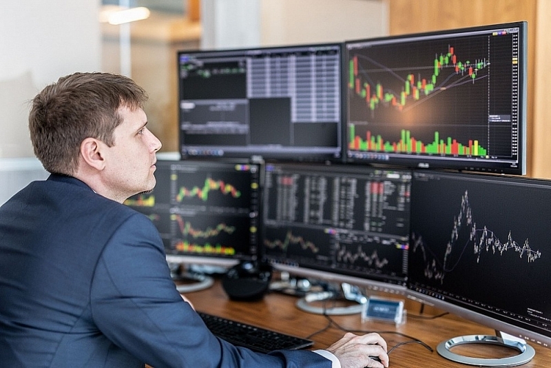 Foreign institutional investors appreciate efforts in reforming the legal corridor in the Vietnam’s stock market. Photo: ST