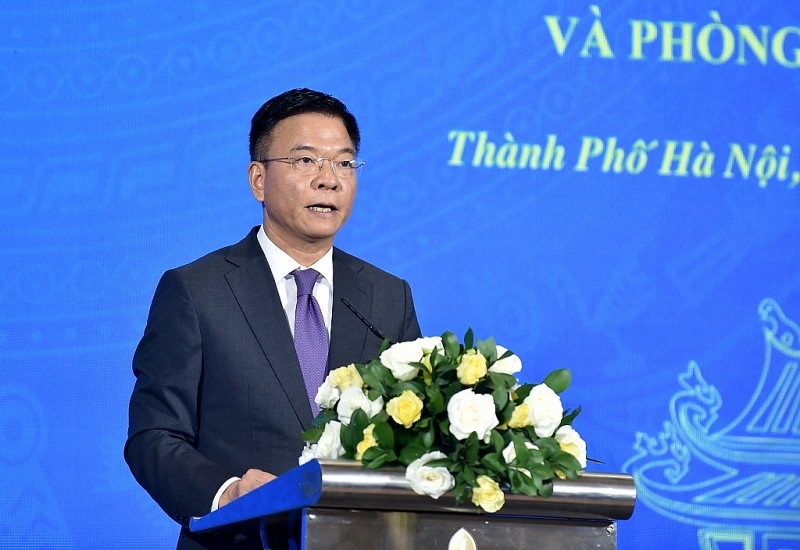 Deputy Prime Minister Le Thanh Long speaks at the Conference.