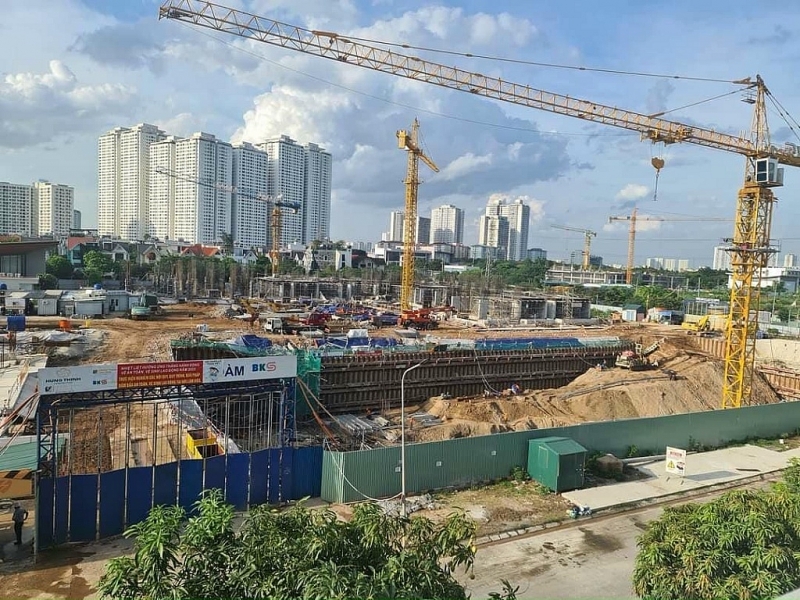 Some real estate projects being restarted. Photo: Internet